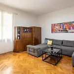 Apartment Central Split アパート