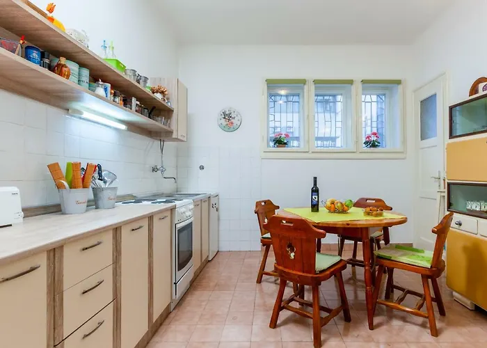 Apartment Central Split 아파트 *